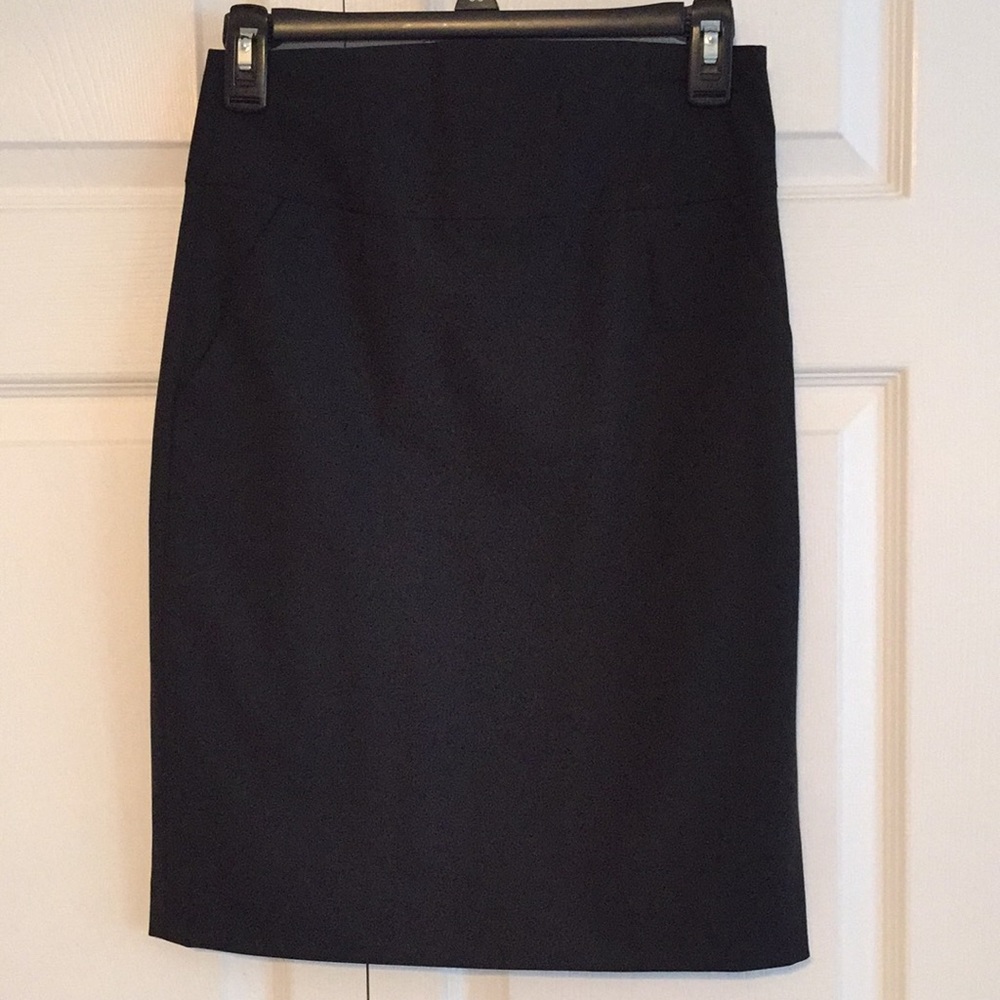 Banana Republic black pencil skirt